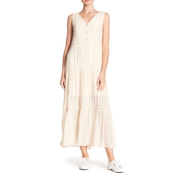 Doe & Rae Dresses & Skirts - 💫Doe & Rae | knit Maxi Dress.